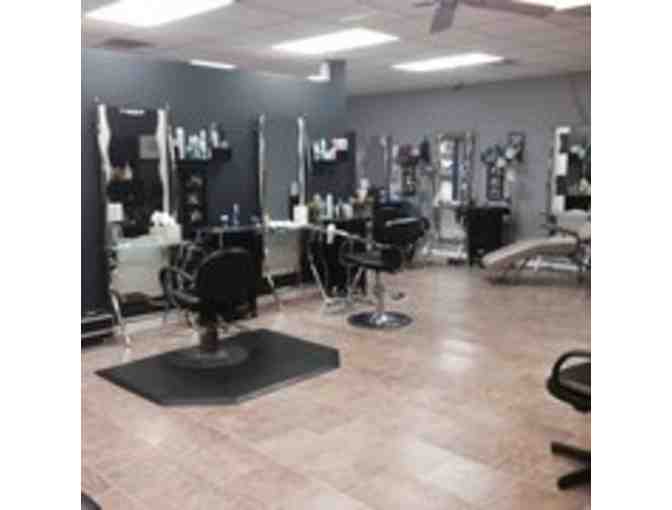 Treat yourself at Studio 4 Salon to a signature haircut and treatment in Montrose, CA!