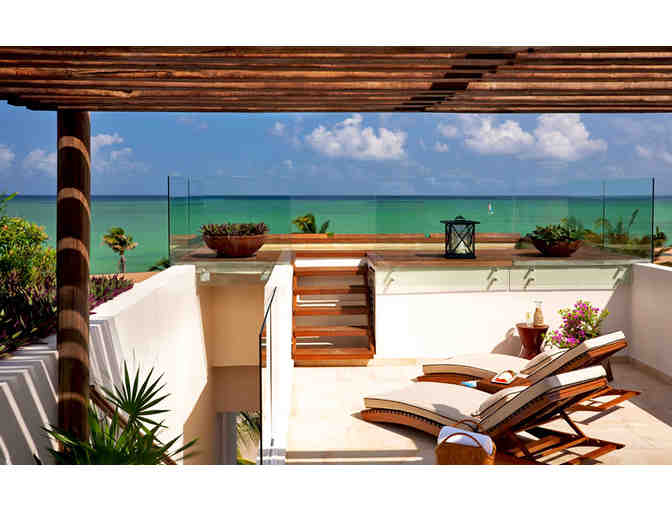 3 nights in an overwater suite at the Rosewood Mayakoba