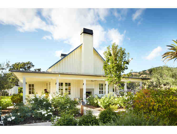 Incredible trip to Napa: Private plane, 2 night stay and 3 piece Ghurka luggage set