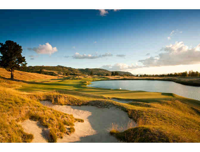 7 nights at Kinloch Club in New Zealand