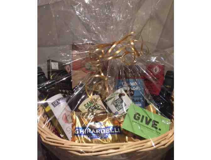 Dawson's Market Gift Basket