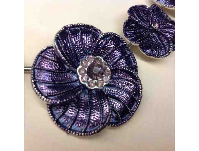 Costume Jewelry - purple floral design - very pretty
