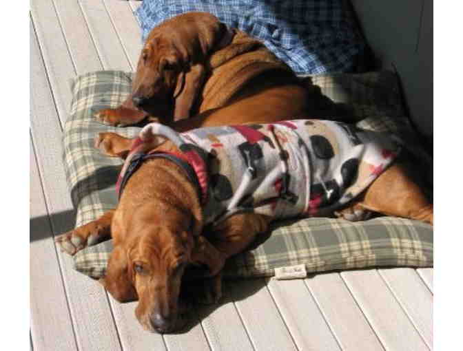 Dog fleece coat, size L, Snowman print, fits average sized basset hound