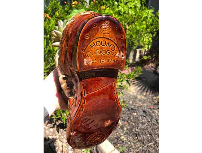 Vintage Haeger Hound Dog Shoe Company - Large Basset Hound Planter (Beige)