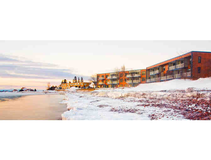 EAST BAY SUITES IN GRAND MARAIS 1 NIGHT STAY