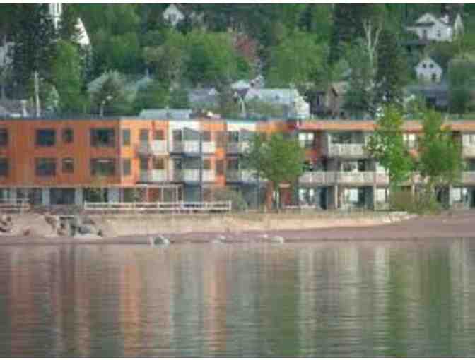 EAST BAY SUITES IN GRAND MARAIS 1 NIGHT STAY