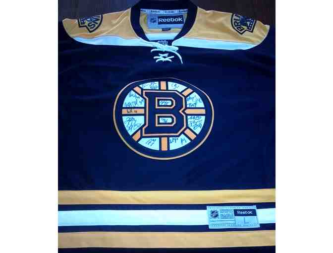 Boston Bruins Team Signed Jersey