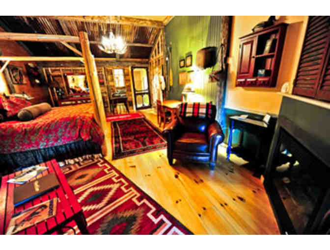 One Night Stay at the Common Man Inn in Plymouth, NH