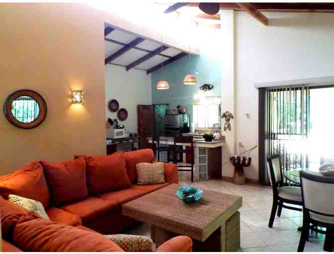 One-week stay for up to 6 people in a Costa Rica Villa