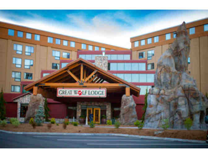 Great Wolf Lodge- 4 Waterpark day passes