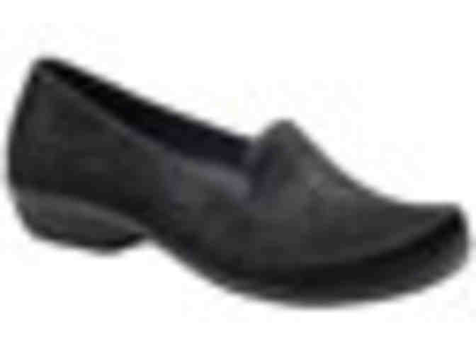 Dansko 'Olivia' Shoe