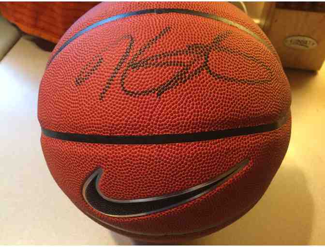 Kevin Durant autographed basketball!