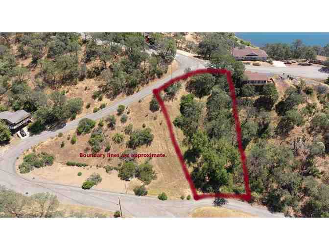 Stunning Lake Lot Steps from the Shoreline in Sought-After Glenhaven, California