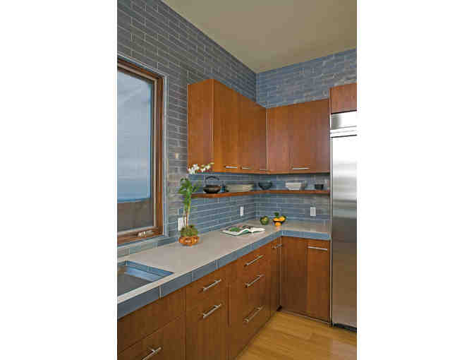 Custom backsplash for your kitchen from Distinctive Tile & Stoneworks