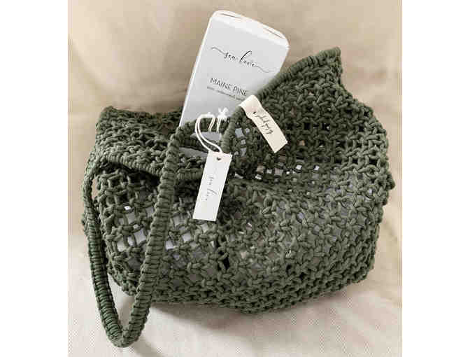 Holiday Gift Bag from Sea Love Candles & Company