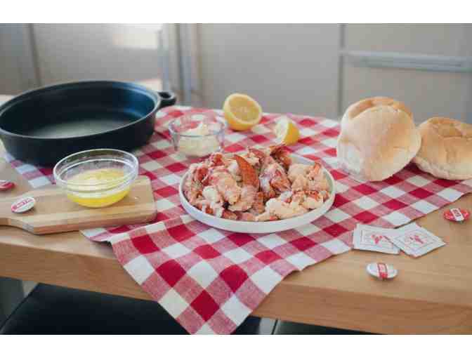 The Lobster Roll Kit & Clam Chowder shipped to you from The Clam Shack