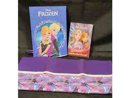 Frozen & Frozen 2 Book with Matching Pillowcase