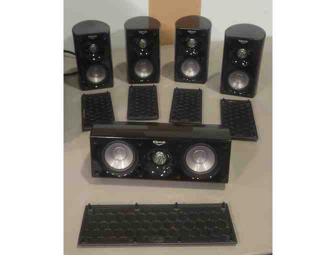 5 Klipsch Speakers, Subwoofer, and Yamaha Receiver w/Remote