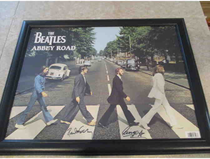 "Abbey Road "20 x 24" poster autographed by Paul McCartney &amp; Ringo Starr - Photo 1