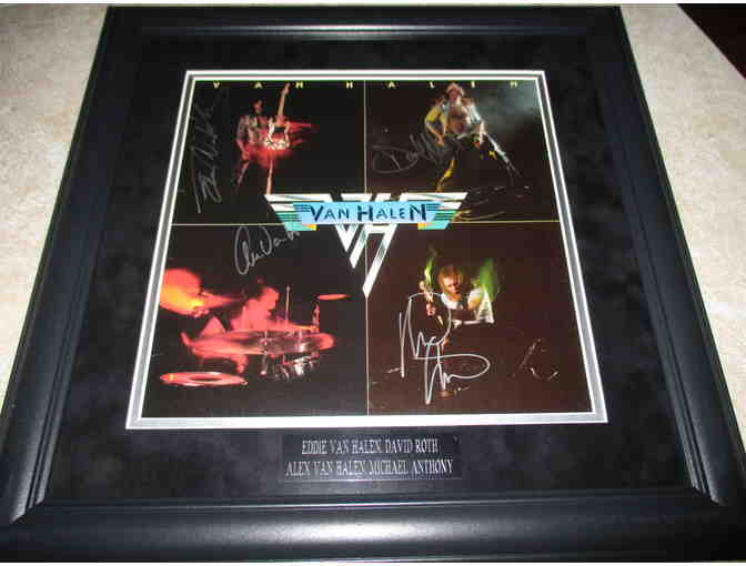 Van Halen album cover autographed by all 4 legends - Photo 1