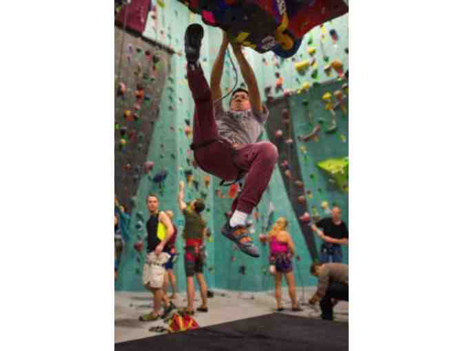 Learn the Ropes Class at Brooklyn Boulders