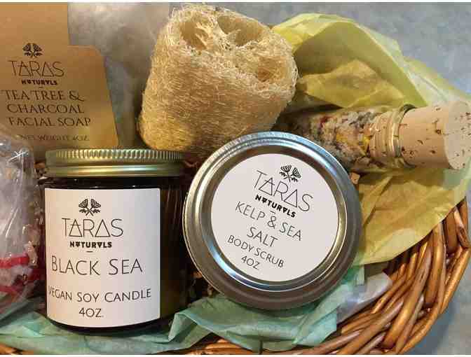 Tara's Natural Body Products Ocean-Themed Gift Basket