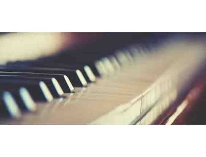45-Minute Piano Lesson with Jordan Seavey - Photo 1