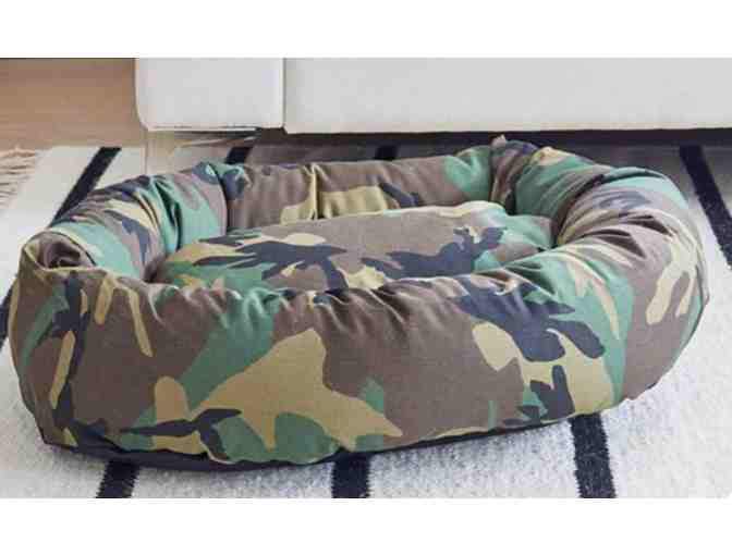 Jo Alcorn Medium Dog Bed and Designer Throw Pillows