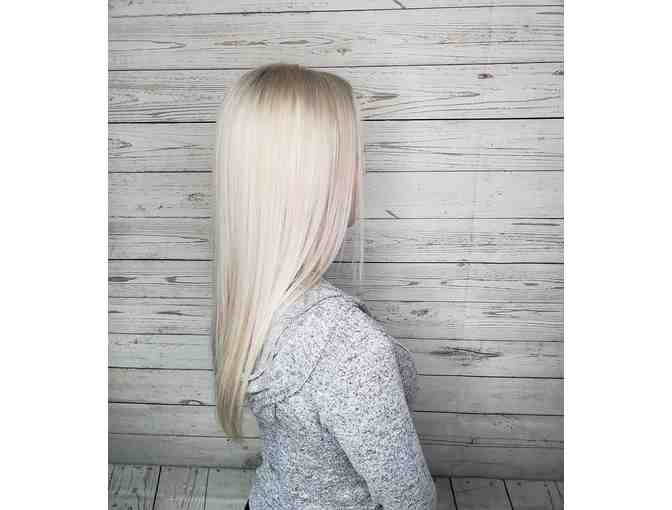 Shear Attitude Salon