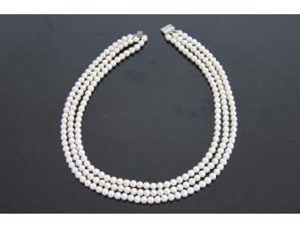 Incredible Pearl Necklace