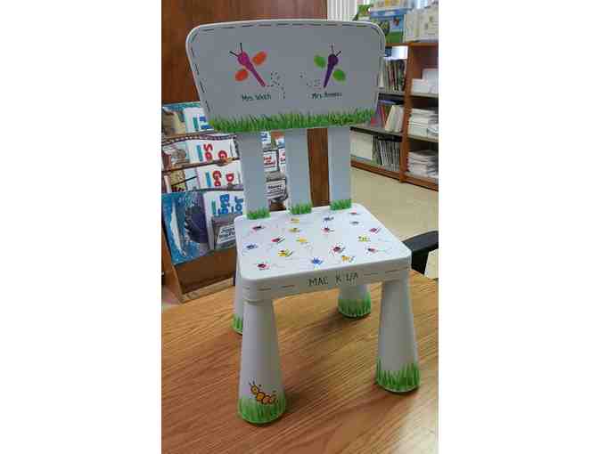 K/1A - Reading Chair and Book Basket