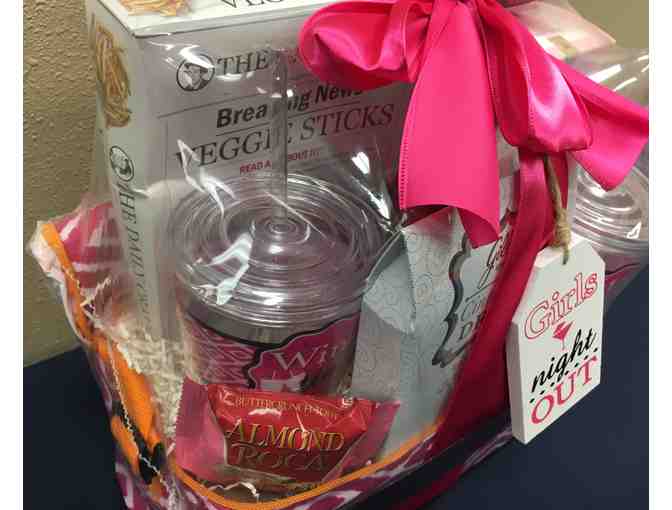 8B - Wine and Fun Basket