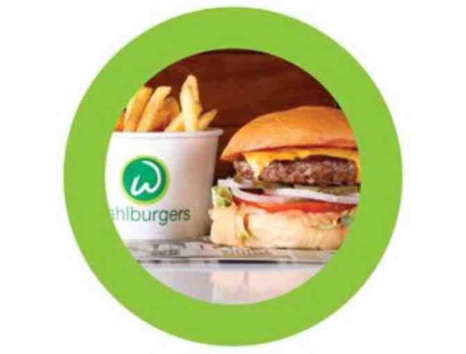 Wahlburgers Basket