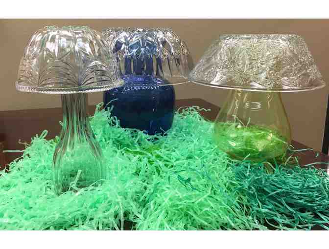 Nelson's Rose Bushes with Garden Glass Art