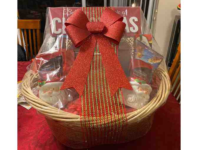 4/5A - Waiting for Christmas Basket