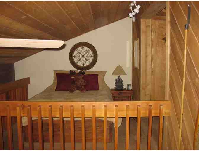 Mammoth Lakes Three Night Stay for 5 People