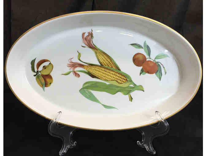 Royal Worcester Evesham Gold Oval Bakers
