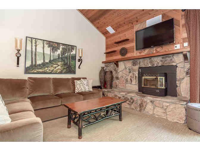 Mammoth Lakes Four Night Stay for up to 8 People