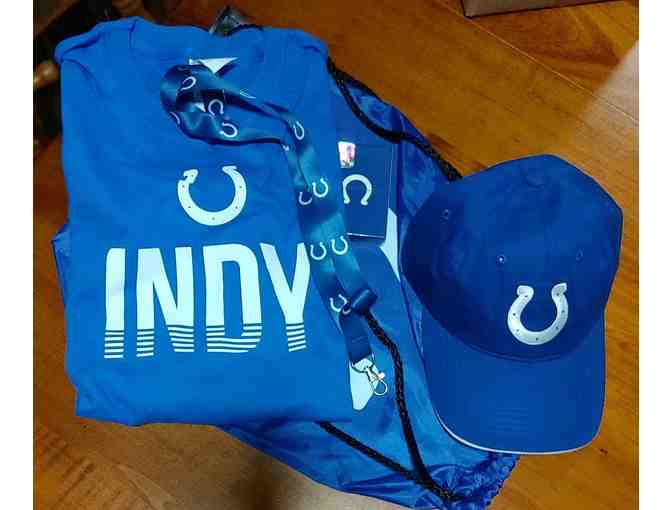 Colts Hat, Blue XL T-Shirt, Lanyard and Playing cards - Photo 1