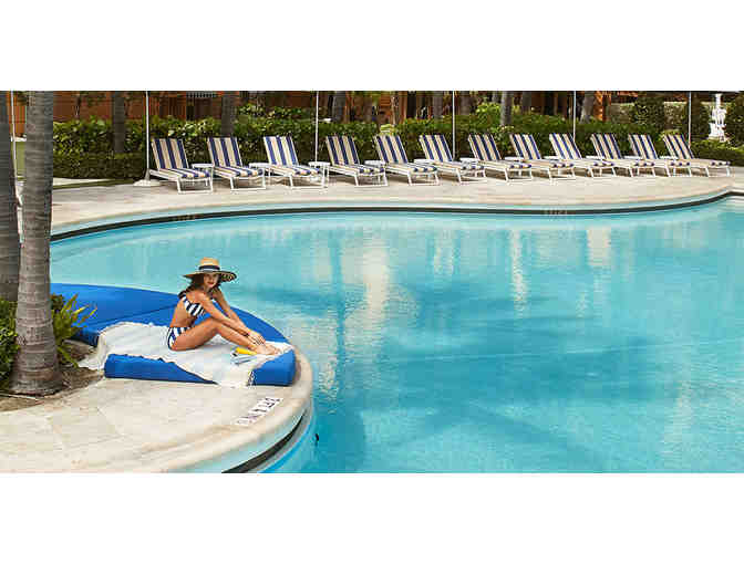 Exclusive Family Portrait plus Luxury 5 Diamond Hotel