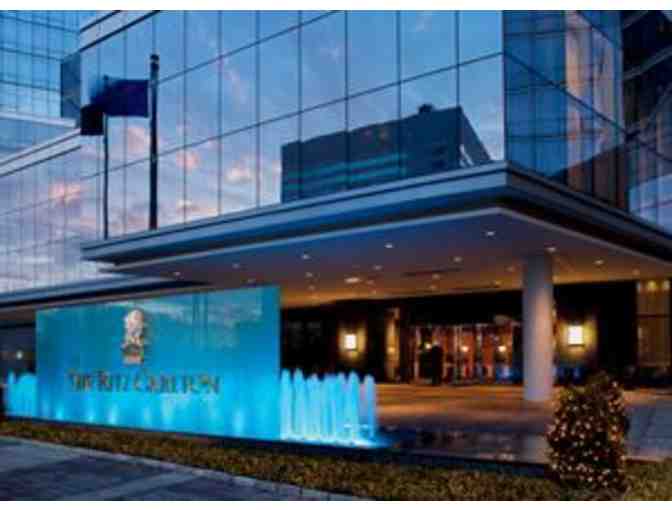 Exclusive Family Portrait plus Luxury 5 Diamond Hotel