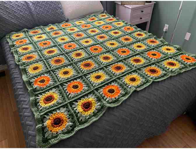 Crocheted Yellow &amp; Orange Sunflower Blanket - Photo 2