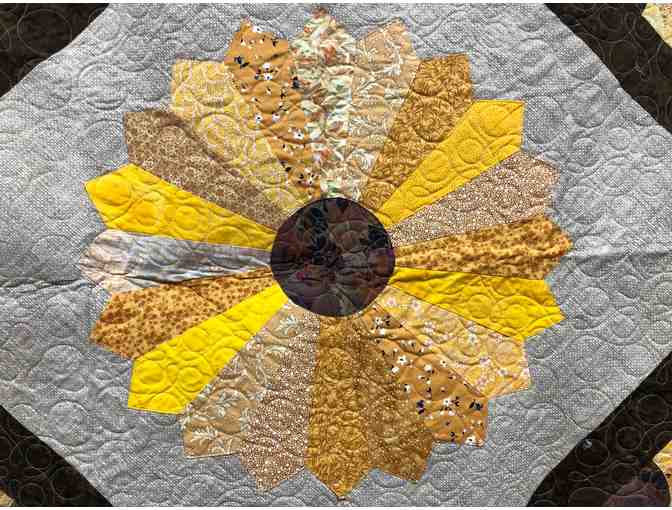 Large Sunflower Quilt