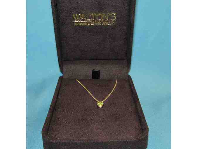 Walton's Jewelry 18' Gold Peridot Necklace