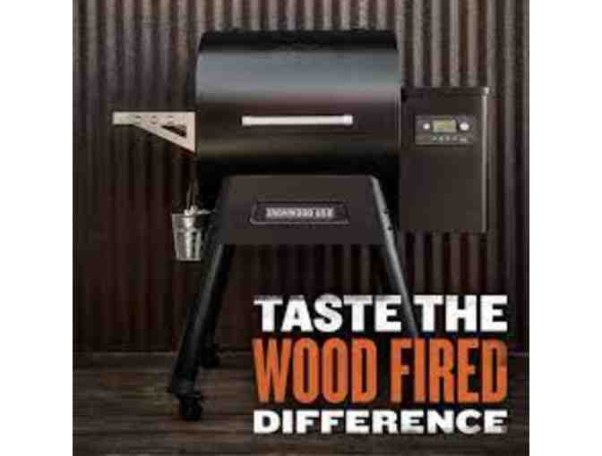 Traeger Grills Ironwood 650 Wood Pellet Grill & Smoker