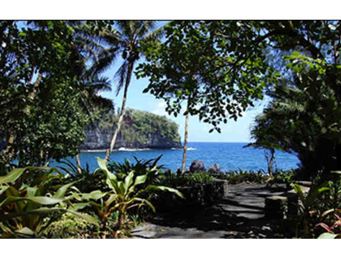 Four 1-Day Passes: Hawai'i Tropical Botanical Garden