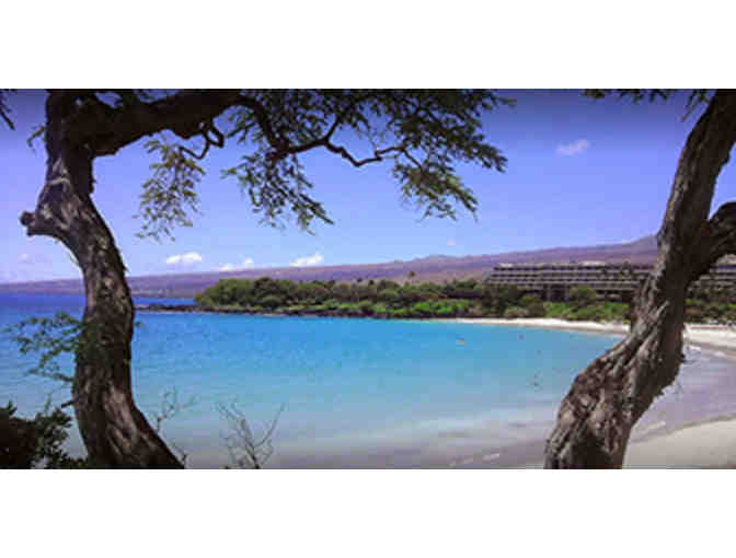 Golf for two at Mauna Lani Resort