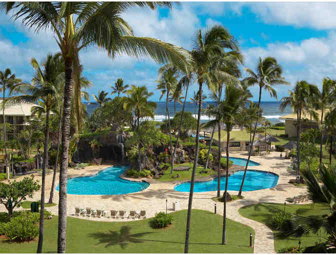 Oahu/Kauai/Molokai/Lanai: Aqua Hotels and Resorts
