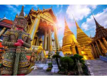 2 Night Hotel Stay in Bangkok with r/t airport transfers for Two