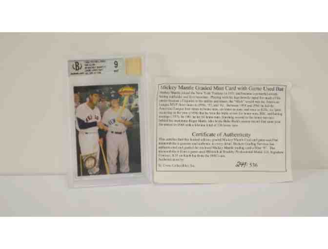Baseball Card - Mickey Mantle with Game Used Bat (Mint)